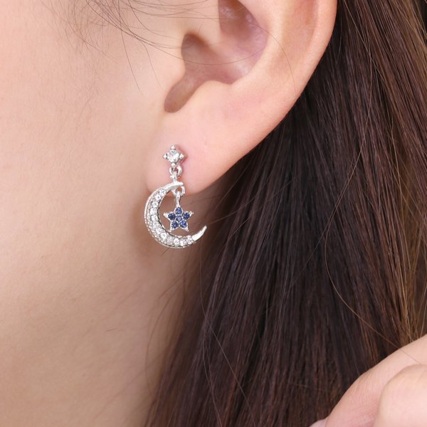 PLOW ハグムーンピアス　Sサイズ　現行品 Zodiac Moon Pierce -Gold-