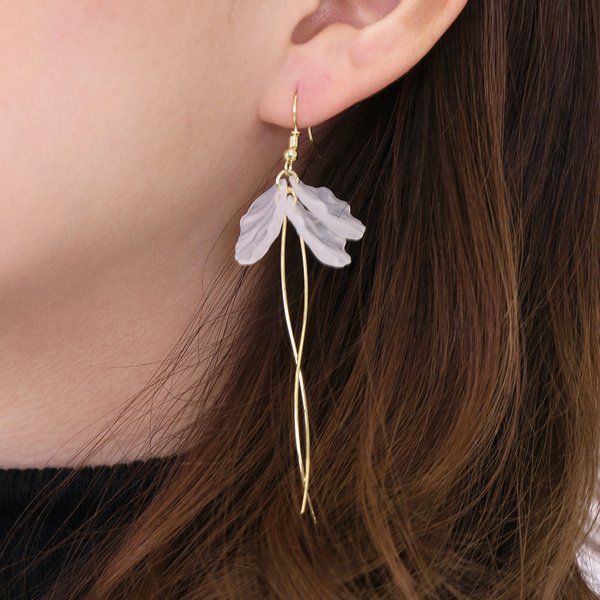 フラワーペタルフックピアス | 激安ピアスの通販販売 - ルピス(LUPIS)