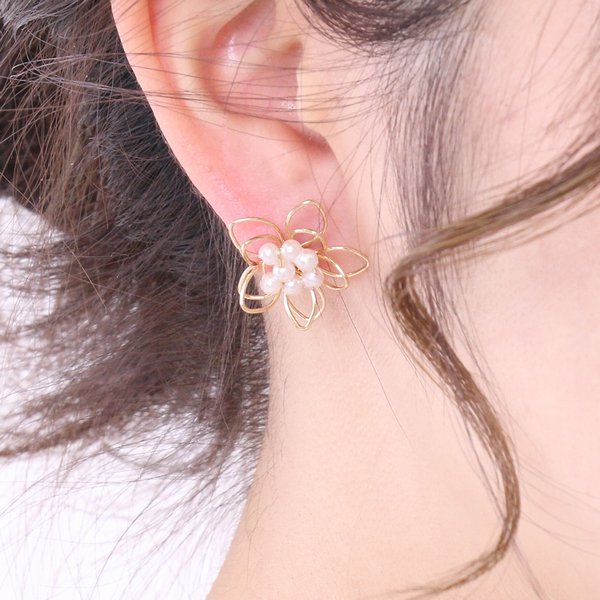 パールポイントワイヤーフラワーピアス | 激安ピアスの通販販売