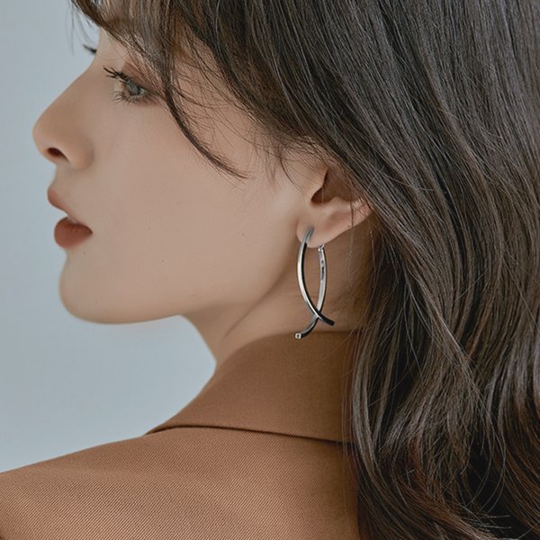 カーブラインバックキャッチピアス - 激安ピアスの通販販売 | プチプラ