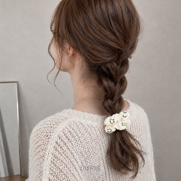 スマイルマークシュシュ - ヘアアクセサリーを激安で通販販売