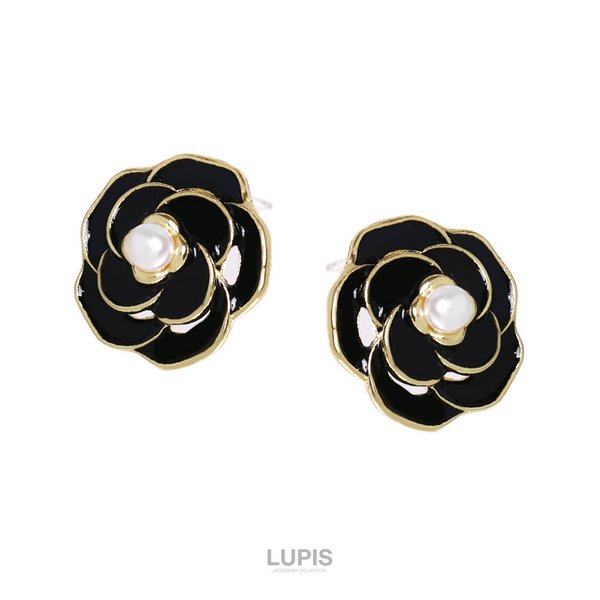 シャネルCHANEL カメリアピアス