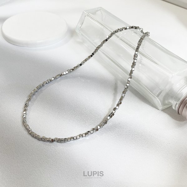 キューブメタルビーズネックレス - ネックレスを激安で通販販売