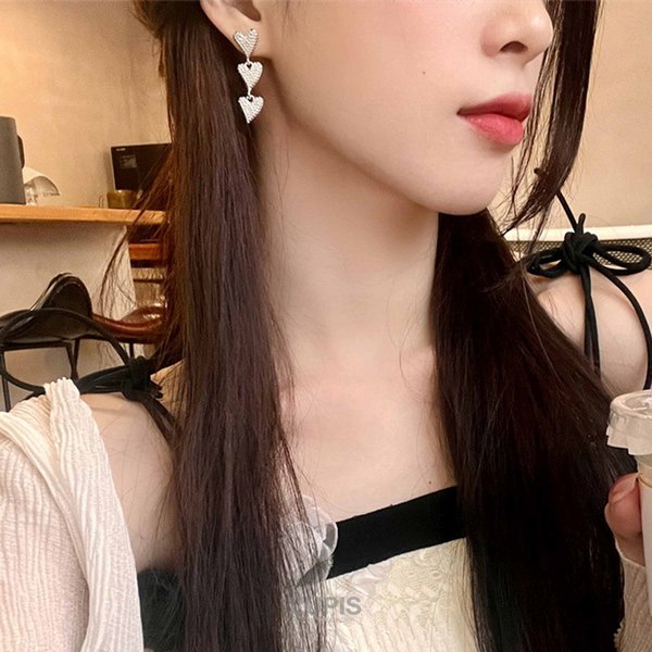 【BIMBA Y LOLA】メタル製ミニハートピアス fit=scale-down,w=1200