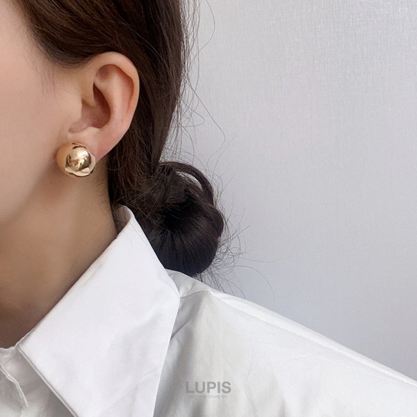 エナメルメタルイヤリング メタルボールイヤリング - イヤリングを激安で通販販売