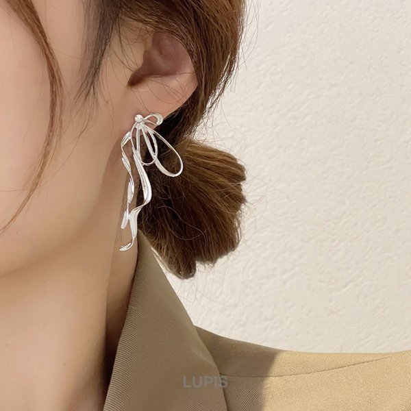 ニュアンスリボンピアス - ピアスを激安で通販販売 | プチプラ