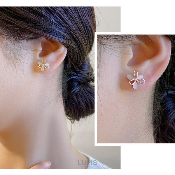 エレガントフラワープチピアス - ピアスを激安で通販販売 | プチプラ