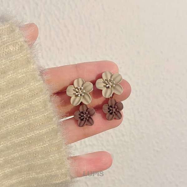 バイカラー2連フラワーピアス - ピアスを激安で通販販売 | プチプラ