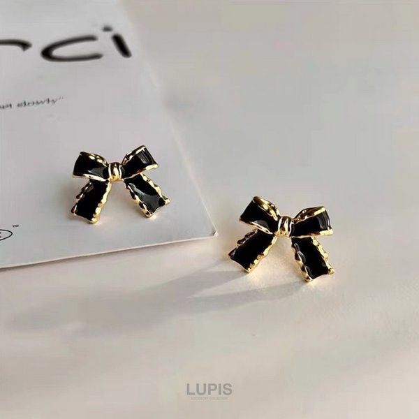 モノトーンリボンイヤリング - イヤリングを激安で通販販売 | プチプラ