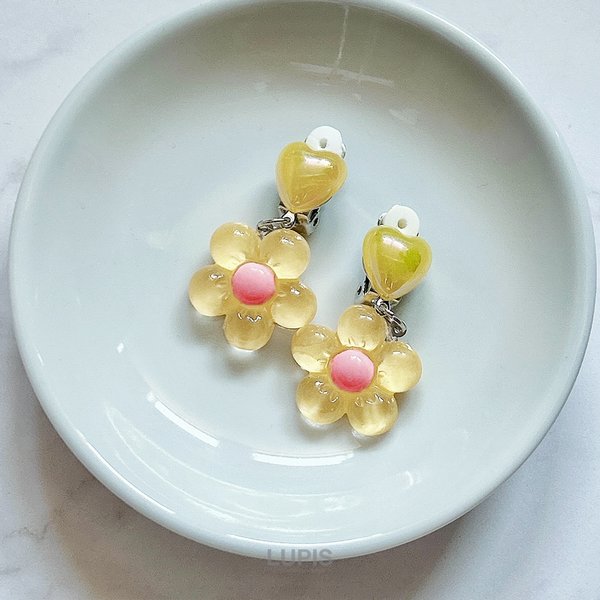 ハート×フラワークリップイヤリング - イヤリングを激安で通販販売