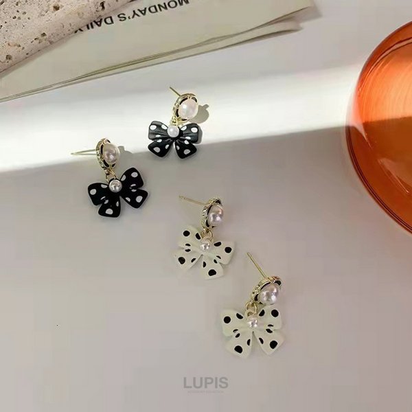 ドット柄リボンピアス - ヘアアクセサリーを激安で通販販売 | プチプラ