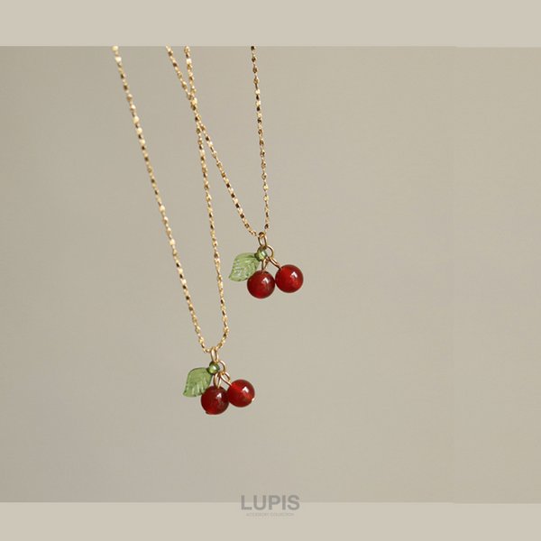 Ru.アクセサリーちゃっぴーさま チェリー×ペタルチェーンネックレス激安通販 - ネックレスを激安で通販