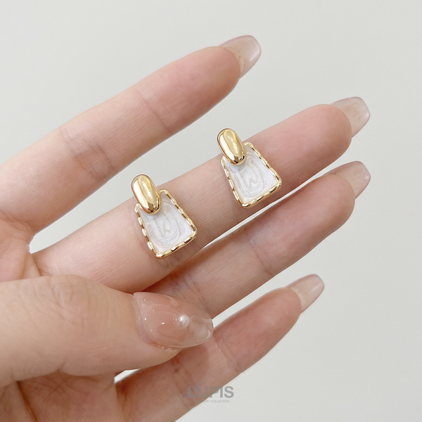 トラペゾイドマーブルピアス - ピアスを激安で通販販売 | プチプラ