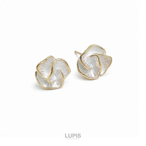 ノーブルフラワーピアス -激安ピアスの通販販売-ルピス(LUPIS)