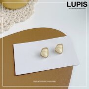 変形ストーンピアス