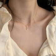 ティアドロップネックレス