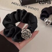 ローズメタルシュシュヘアゴム