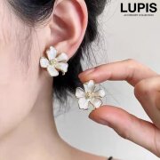 ニュアンスフラワーピアス
