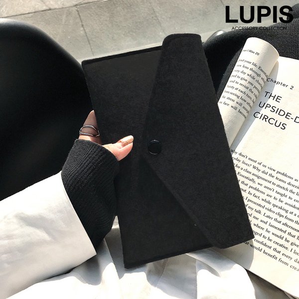 フェルトマルチポーチ