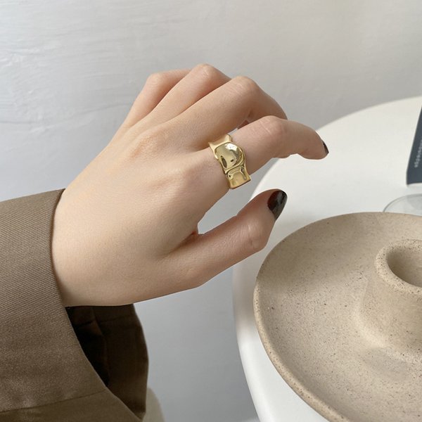 変形メタルプレートリング