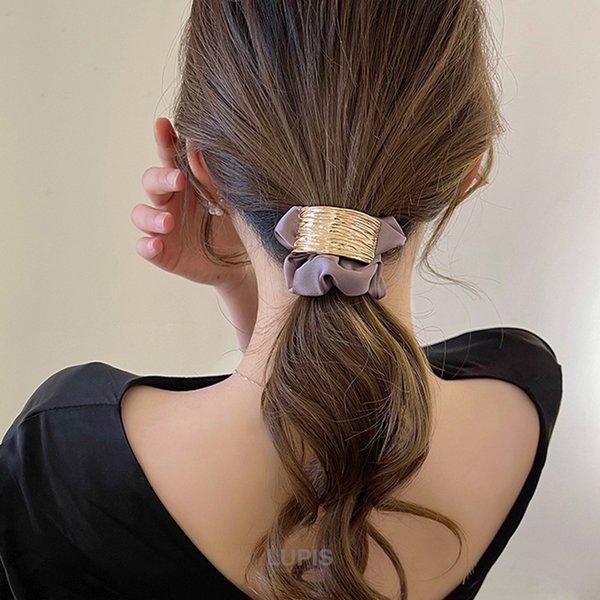 メタルプレートシュシュ