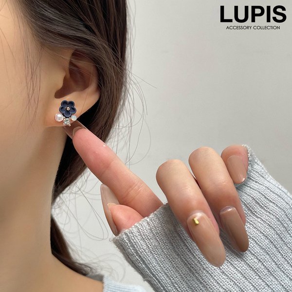 ラグジュアリーフラワーピアス