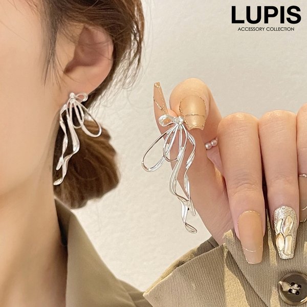 ニュアンスリボンピアス