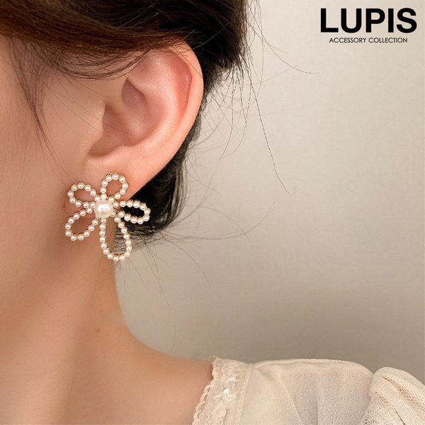 フェミンパールフラワーピアス