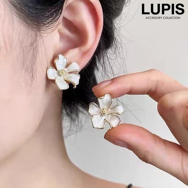 ニュアンスフラワーピアス