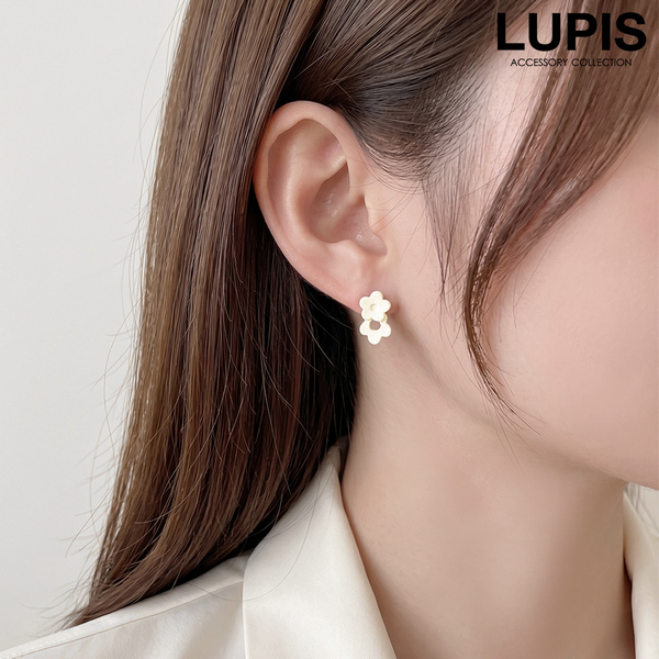 エフェメラルフラワーピアス