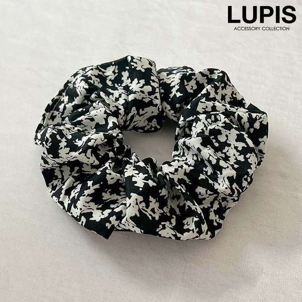 モノトーンパターンシュシュ