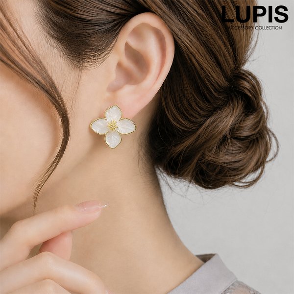 エレガンスフラワーピアス