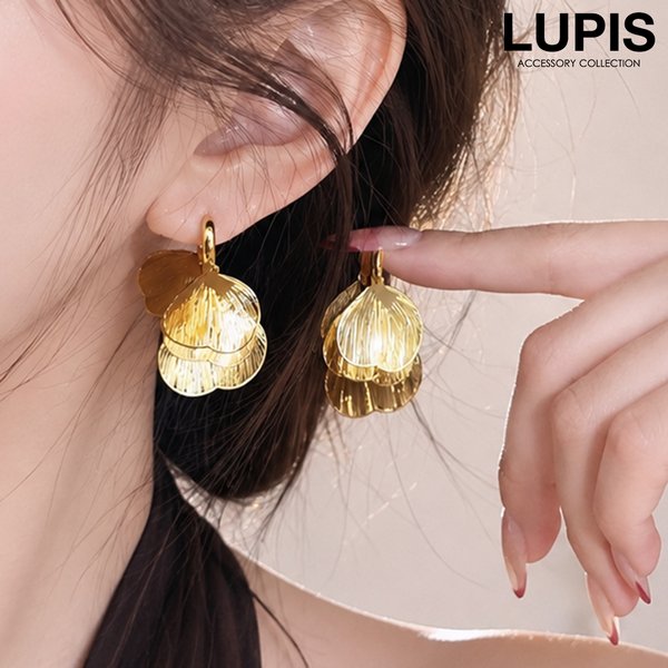 レイヤードペタルフープピアス