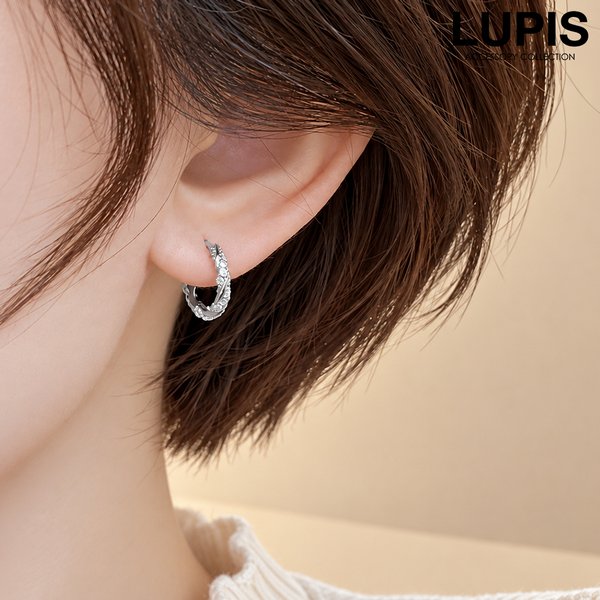 シャイニングツイストフープピアス