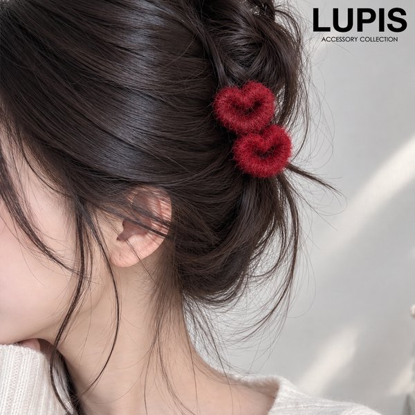 毛糸ハートヘアピン