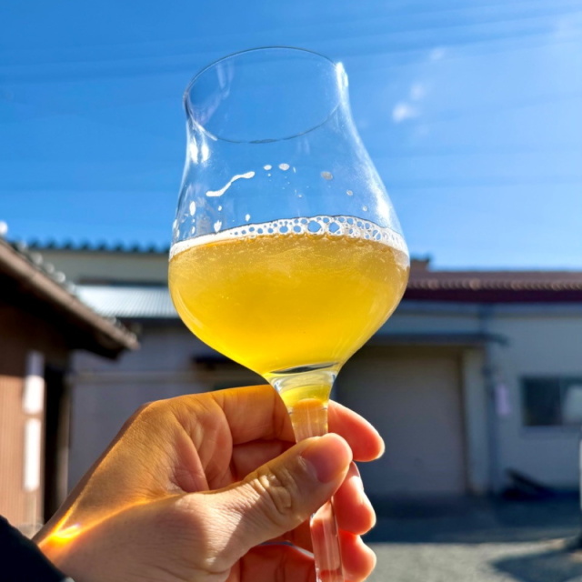 きゅっぴい ☆ ひみつのしゅわしゅわ 畑と麦ときどき女将 750ml 1本 クラフトビール