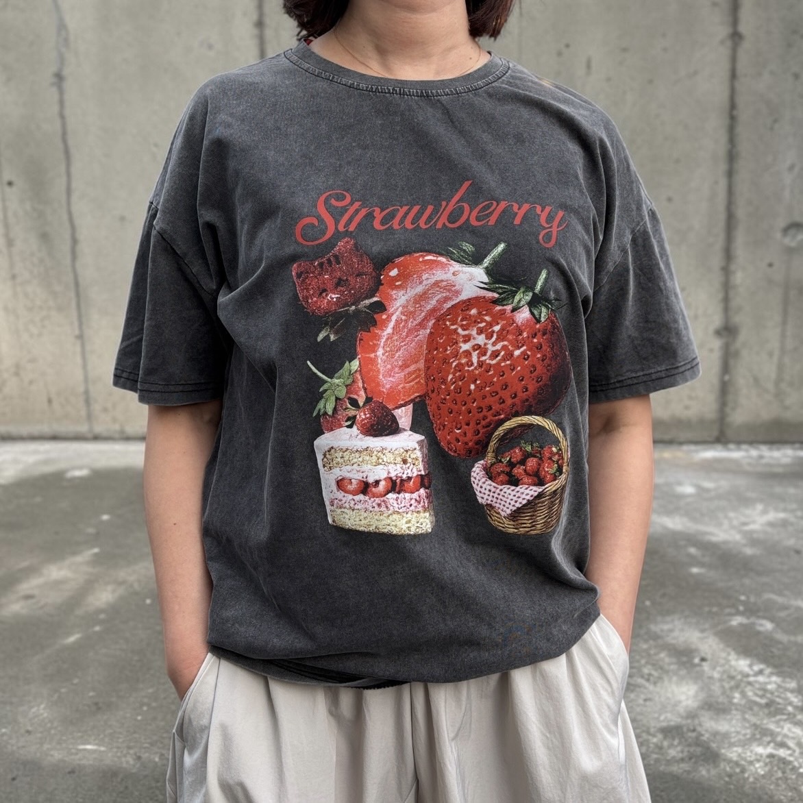 Italy  ソフト カットソー 半袖 Tシャツ ストロベリー