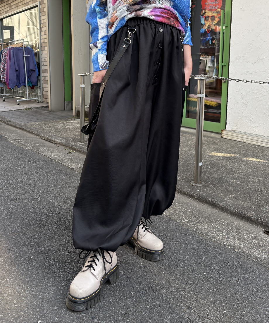 サスペンダー デザイン 裾ゴム ジョッパー ボリューム パンツ