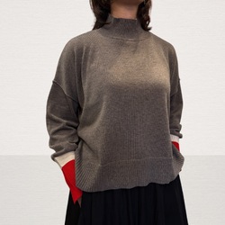SPOOM 配色スリーブ スリット クロップド ニット トップ