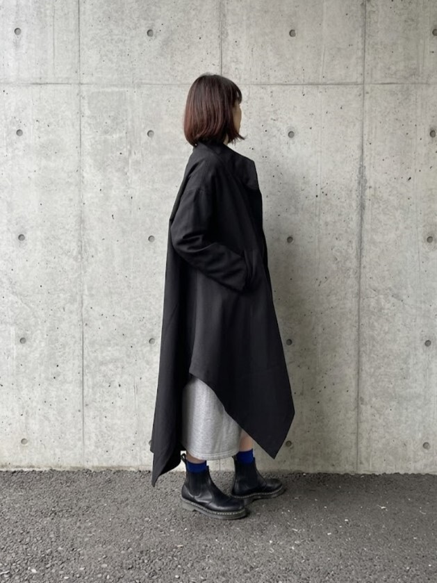 萌 　ロングコート　アシンメトリー　黒　M-L　マオカラ―　ジャガード アシンメトリー ジップ スタンドカラー モード系 マント風 ロング コート