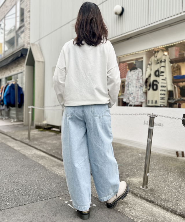 ライト インディゴ デニム 切り替え ボリューム カーブ パンツ