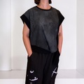 ブラックデニム 異素材 コンビ フラップベルト ボタン イレギュラー ヘム プルオーバー 半袖 トップ