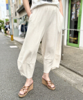 サラリ 麻 レーヨン 素材 裾タック ヒザデル 変形 ゆるい パンツ