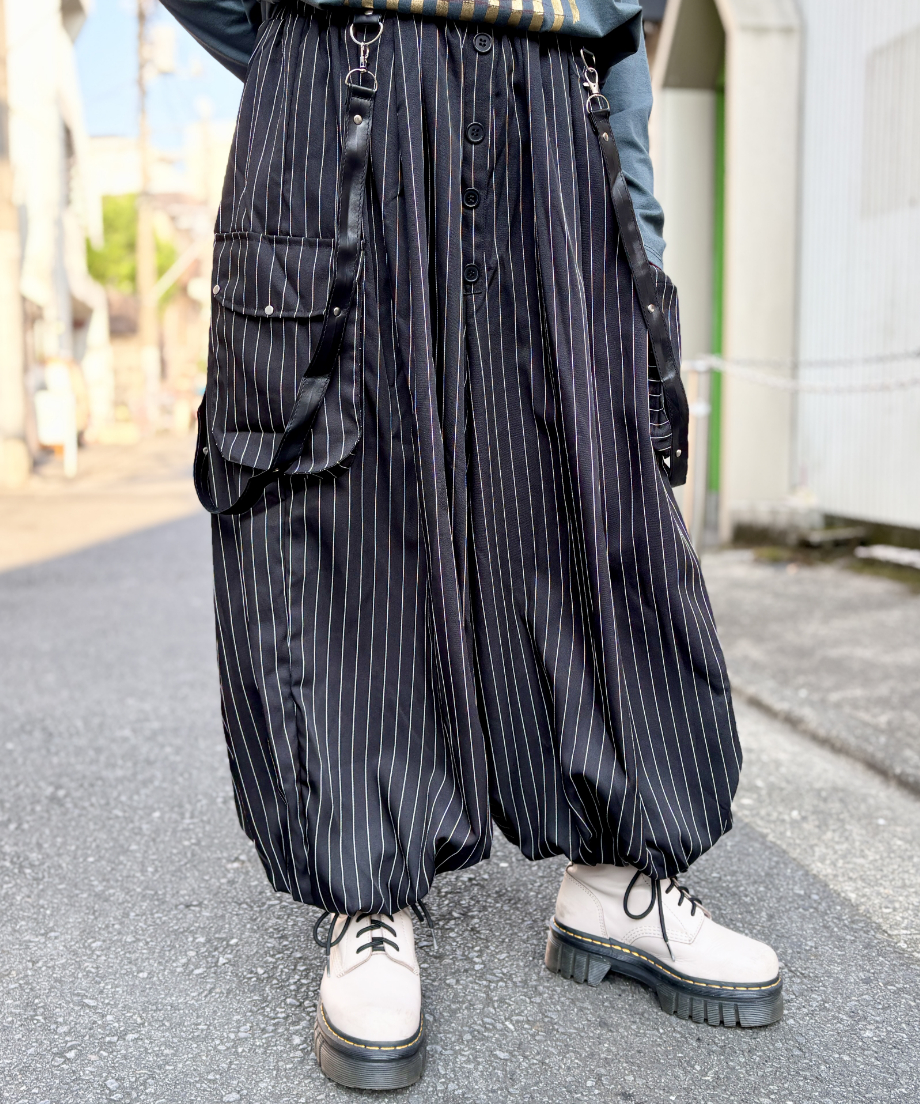 ピンストライプ サスペンダー デザイン 裾ゴム ジョッパー ボリューム