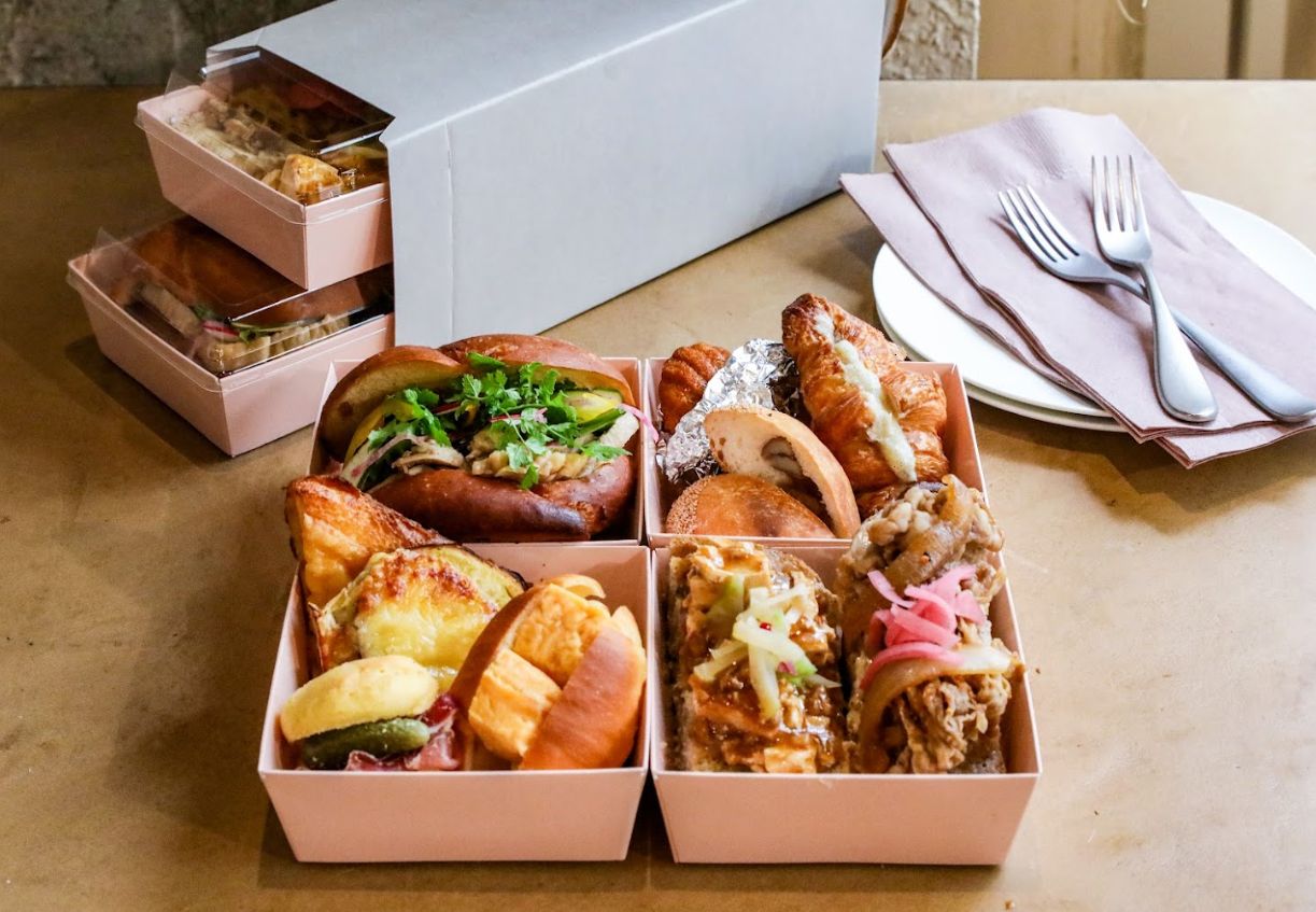 世田谷パン祭り× BEAVER BREAD「踊る！割田大サーカス御膳」事前予約