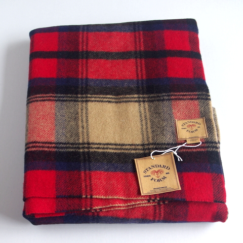 【YARNZ】15AW/ヤーンズ Oversized Tartan with knit/大判ストール STANDARD FORM チェックのストール 大判　超・厚手のウール・カシミアストール　黒・赤/ヤーンツ★送料無料