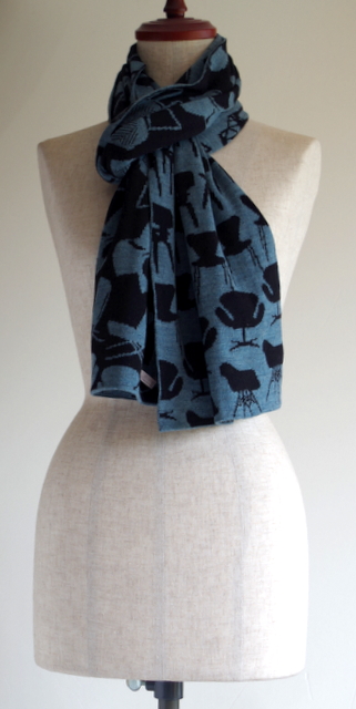 【UPPERCASE】アッパーケース Charirity メリノウールマフラー　ドイツ直輸入のジャガードのマフラー/水色・ライトブルー・いす・chair/メンズ★送料無料