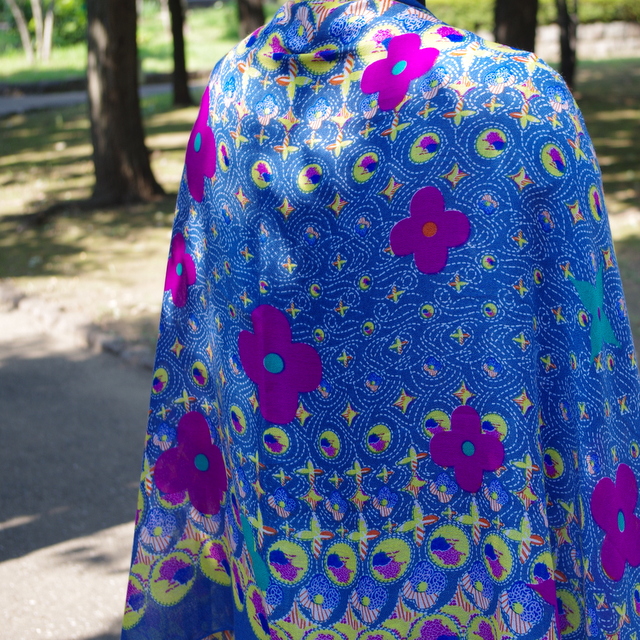 【大判 ストール】SS/AW 幾何学・花柄/ホワイト・ブラックの大判ストール★メール便対応