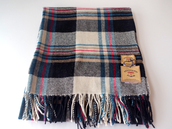 【YARNZ】16AW/ヤーンズ GINGHAM GRID Blanket STANDARD FORM 大判ストール チェック　ストール 大判　ウール カシミアストール ブルー 黒 ヤーンツ★送料無料