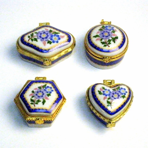 【ピルケース都忘れ花モチーフのヴィンテージ風のピルケース　イタリア・フィレンツェで買い付け【送料200円】